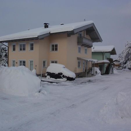 Appartmenthaus Aschaber เวสเทนดอร์ฟ ภายนอก รูปภาพ